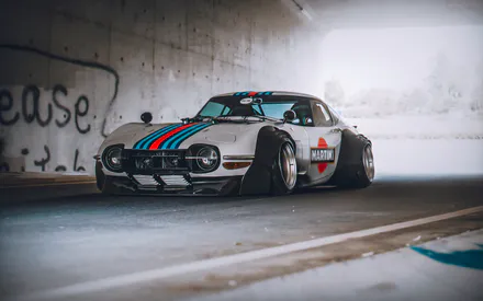 Широкие арки, Белоснежный, Винтаж, Заниженный авто, Гоночные полоски, Туннель, Металлические диски