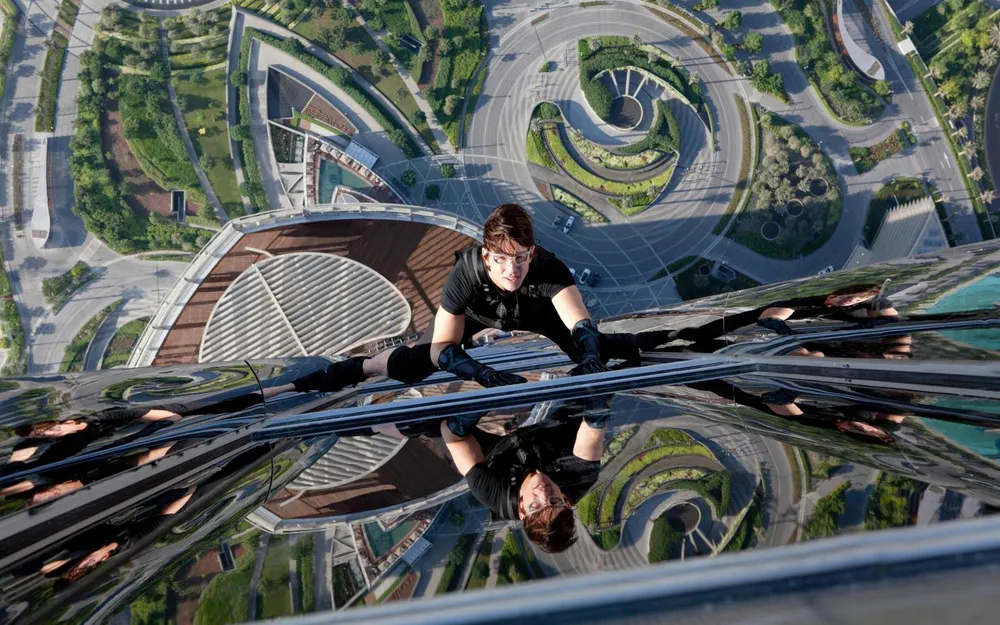 Wallpaper Tom Cruise Mission Impossible Ghost Protocal 1024x1024