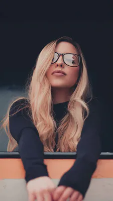 Блондинка, Волоси, Окуляри, Повсякденний одяг, З довгим рукавом, Чорнушка, Відображення, Портрет, Жінка