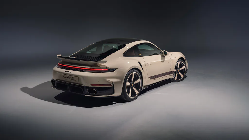 Обои на рабочий стол: Porsche 911 Turbo S