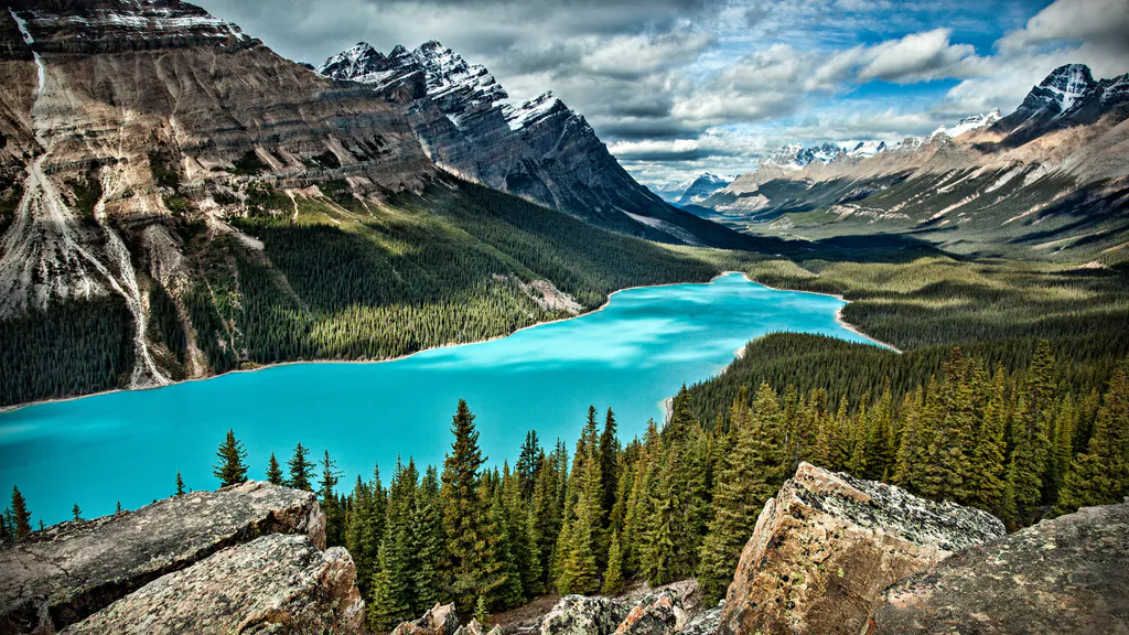 Обои на рабочий стол: Озеро Пейто