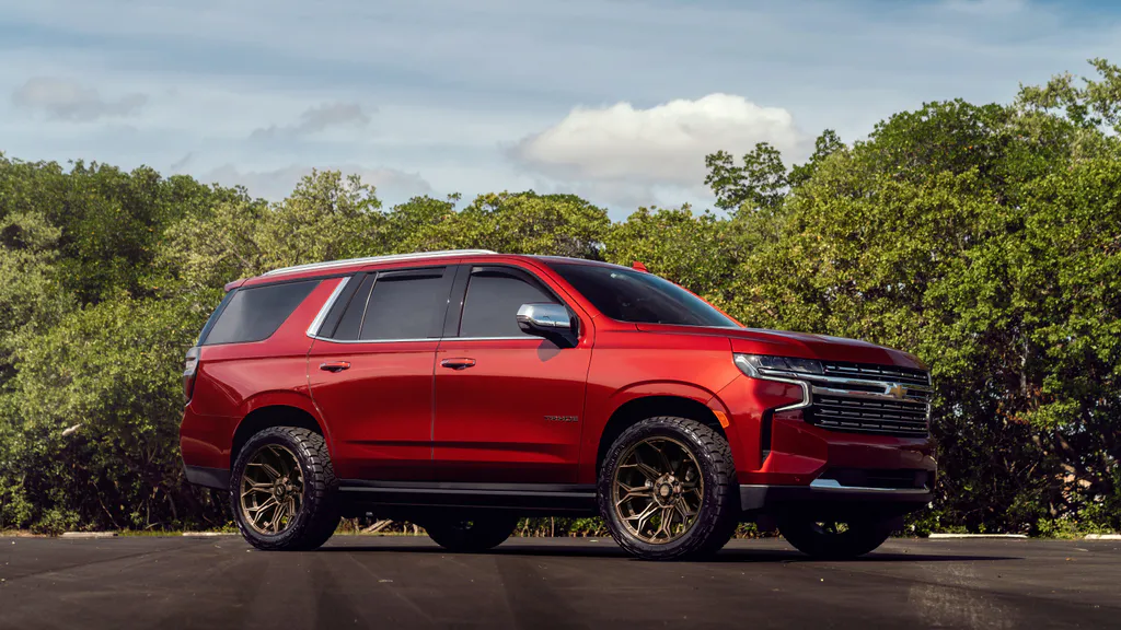 Обои на рабочий стол: Chevrolet Tahoe