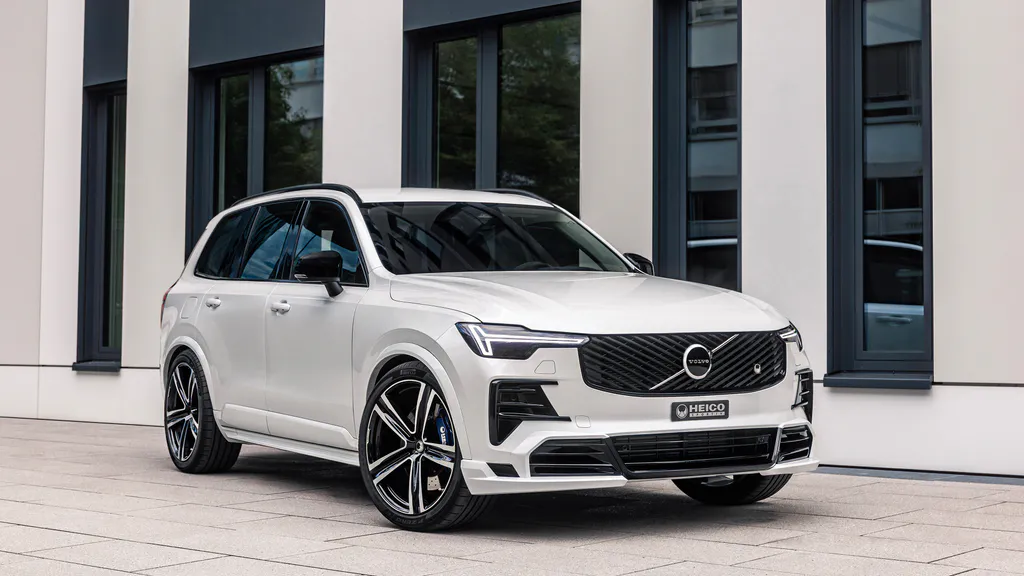 Обои на рабочий стол: Volvo XC90