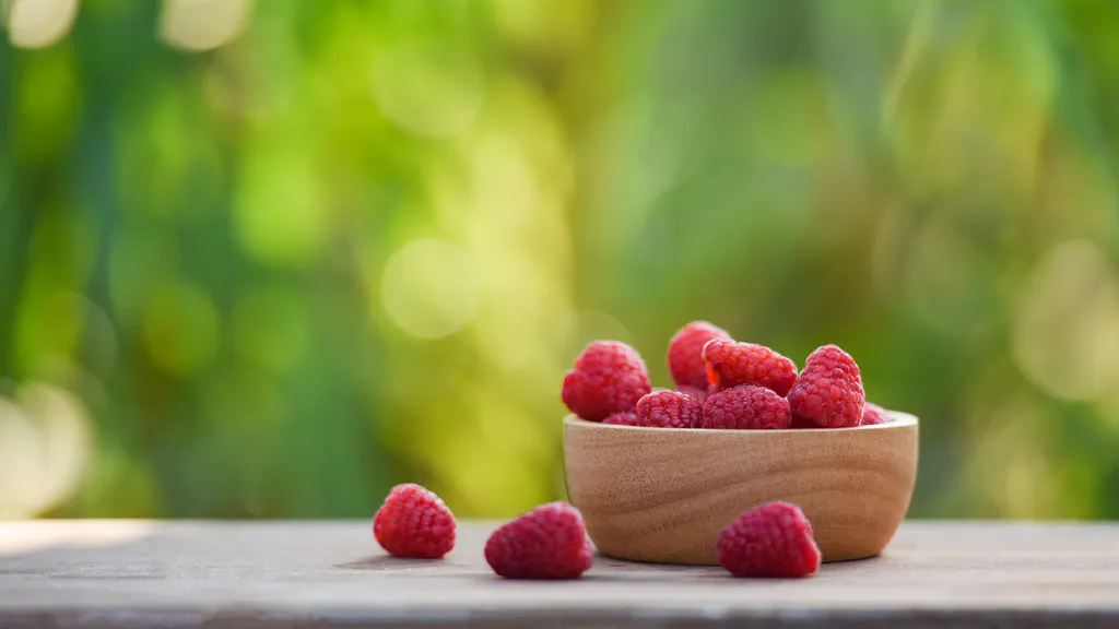 Desktop wallpaper: Raspberry