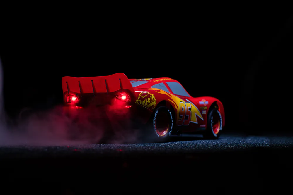 Wallpaper Lightning McQueen 1080x2400