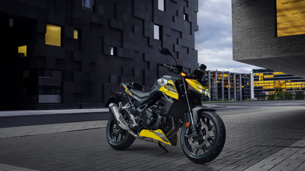 Обои на рабочий стол: Honda CB750 Hornet