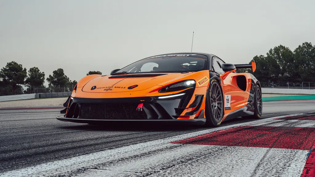 Шпалери для робочого столу: McLaren Artura Trophy EVO