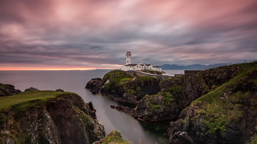 Desktop wallpaper: Lighthouse