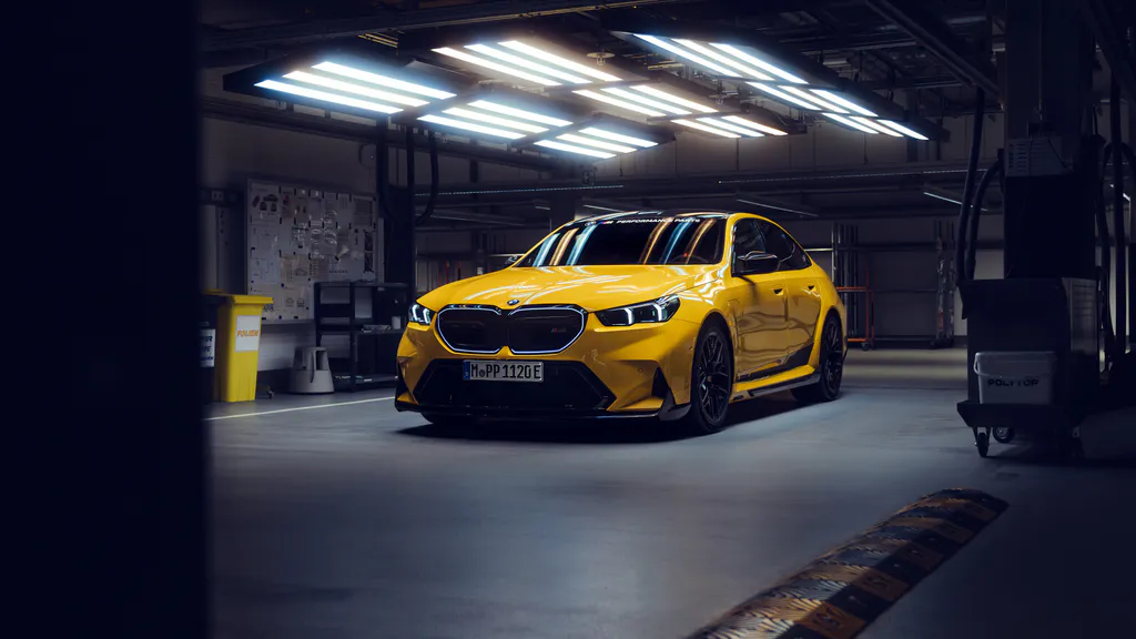 Обои на рабочий стол: Bmw M5