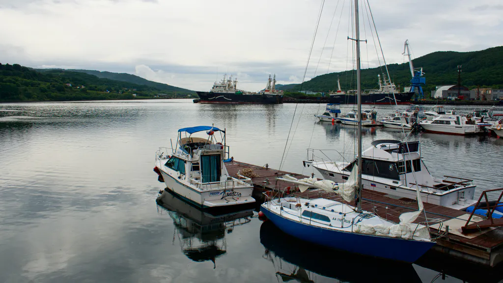 Desktop wallpaper: In the port