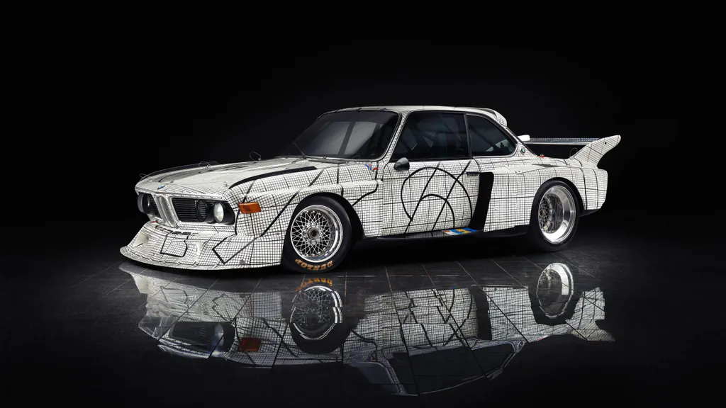Desktop wallpaper: BMW in black and white