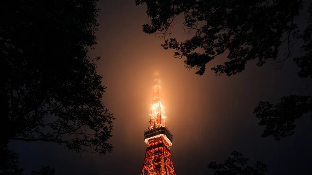 Обои на рабочий стол: Tokyo Tower Night