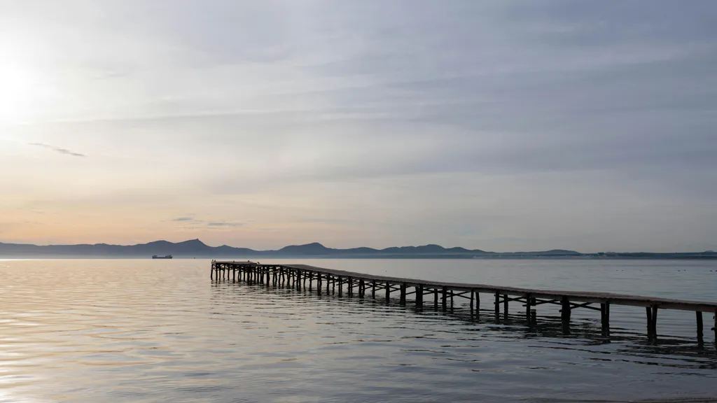 Обои на рабочий стол: Пирс