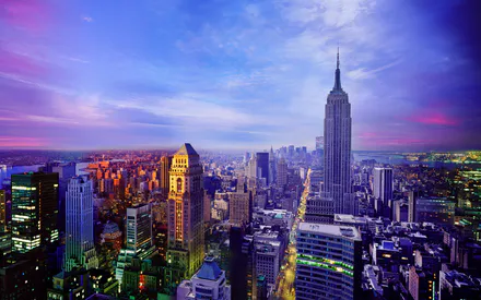 Мегаполис, Небоскребы, Городской пейзаж, Панорама, Закат, Empire State Building, Река, Неоновый свет
