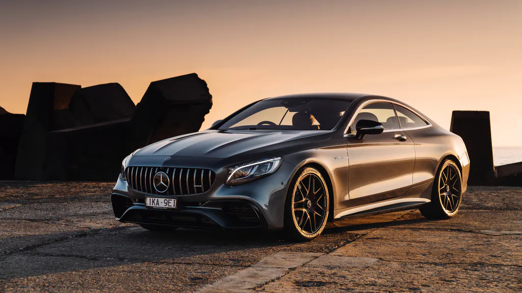 Обои на рабочий стол: Mercedes Benz S63 Coupe