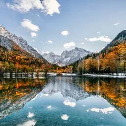 Озеро в горах