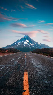 Асфальт, Оранжевый, Линия дороги, Гора, Снег, Облака, Небо, Сумерки, Расстояние