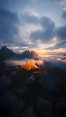 Горы, Горный пейзаж, Палатка, Закат, Облака, Скалы, Туризм, Кемпинг, AI Art