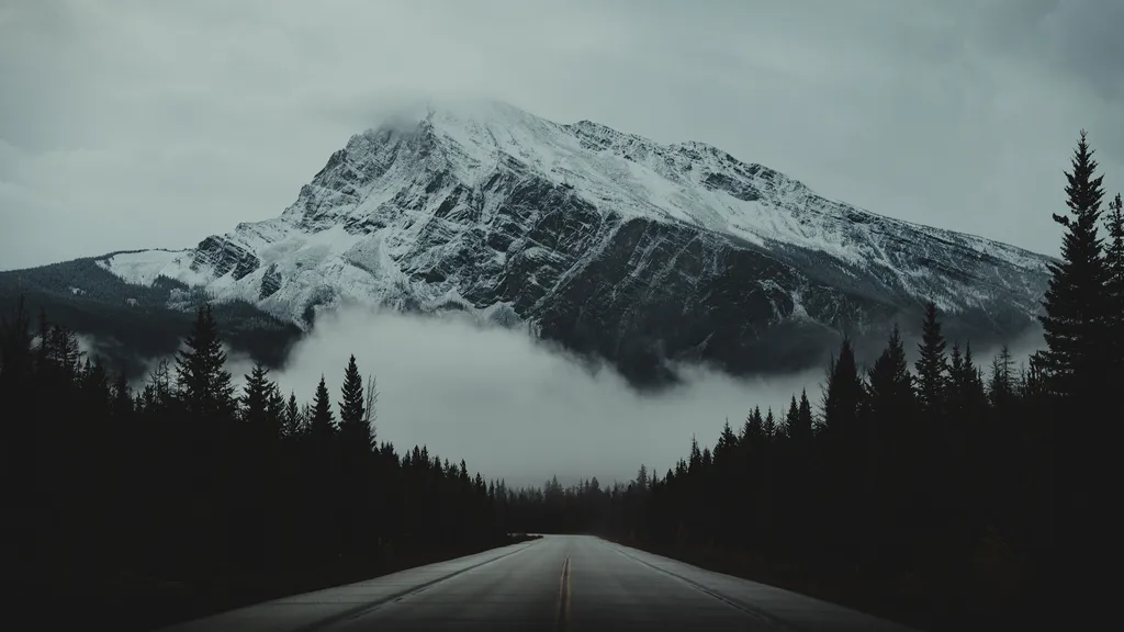Desktop wallpaper: Snowy mountain road