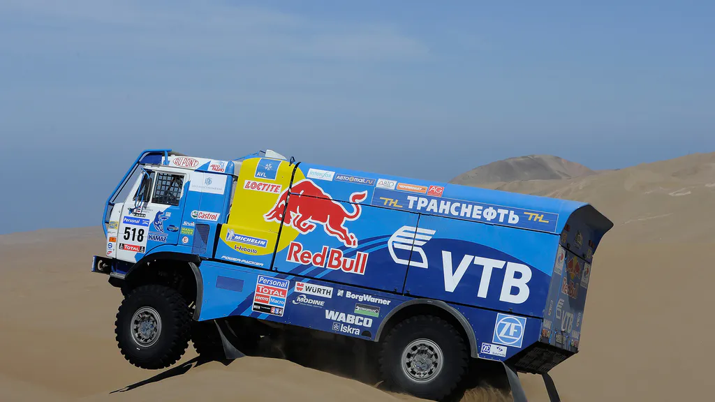 Kamaz, Trucks, Cars (2126x1415) - Desktop & Mobile Wallpaper