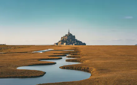 Mont Saint-Michel, Франція, Середньовічна архітектура, Абатство, Приливні луки, Затока Мон-Сен-Мішель, Водний канал, Пейзаж