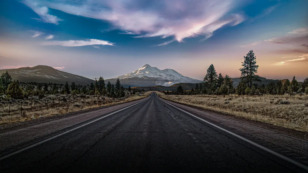 Шпалери для робочого столу: Дорога до Mount Shasta