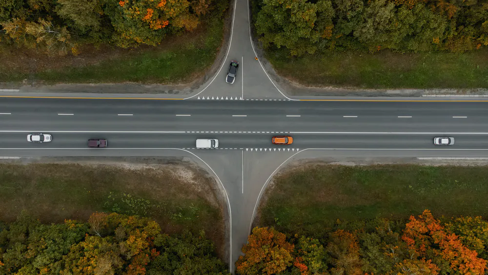 Manually crop Crossroads, Forest, Road, Cars, Traffic wallpaper to ...