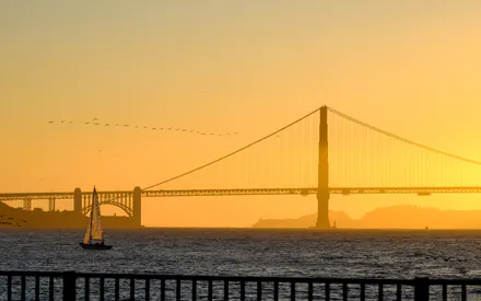 Golden Gate, Golden Gate Bridge, San Francisco, Usa, California, Bridge, Sunset, Dawn, Silhouette, Golden Light, Sun, Sky, Bay, Ocean, Water, Sailboat, Yacht, Boat, Birds, Flock of Birds, Landscape, Architecture, Landmark, Travel