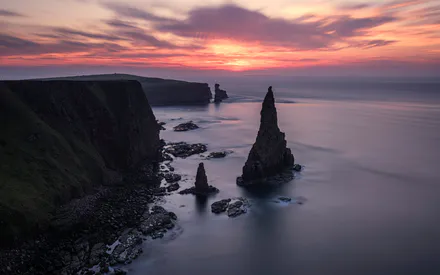 Скелі, Кекури, Данкансбі-Хед, Море, Океан, Узбережжя, Берег, Скеля, Урвища, Захід сонця, Світанок, Небо, Хмари, Вода, Довга експозиція, Хвилі, Гладка вода, Краєвид, Морський пейзаж, Природа, Шотландія, Скелі Данкансбі, Вечір, Горизонт