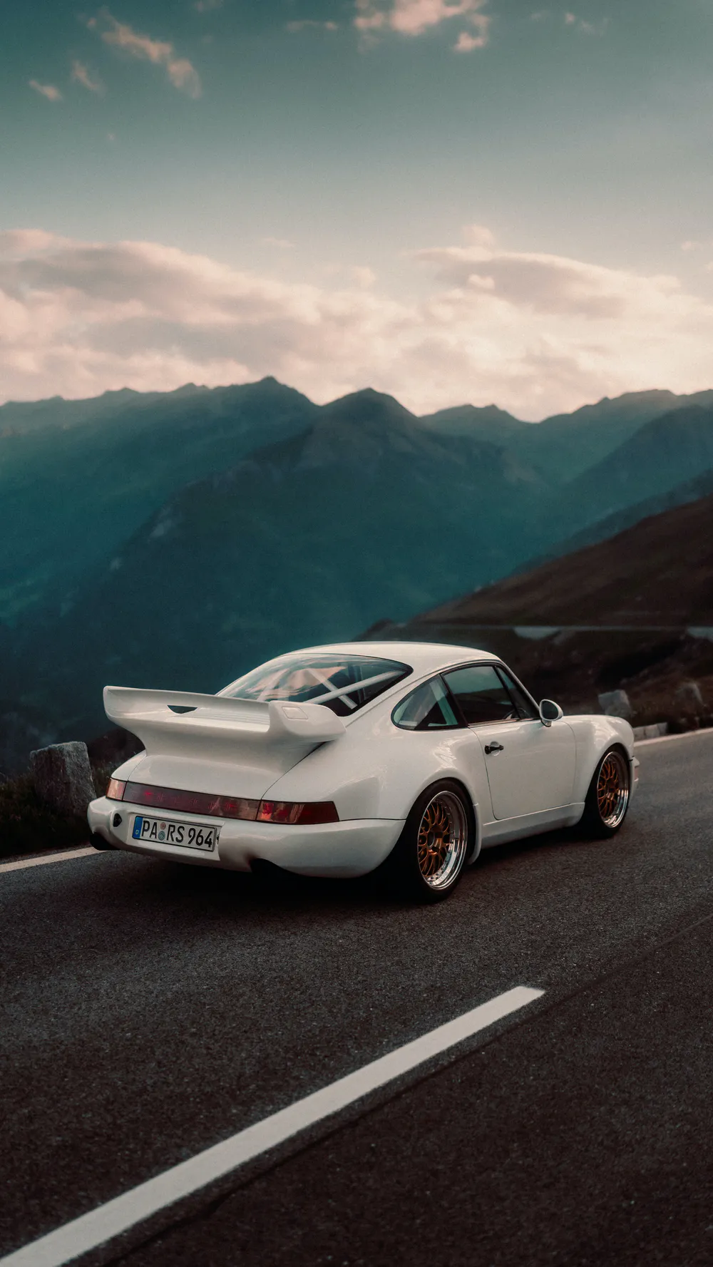 Wallpaper Porsche 911 1024x1024